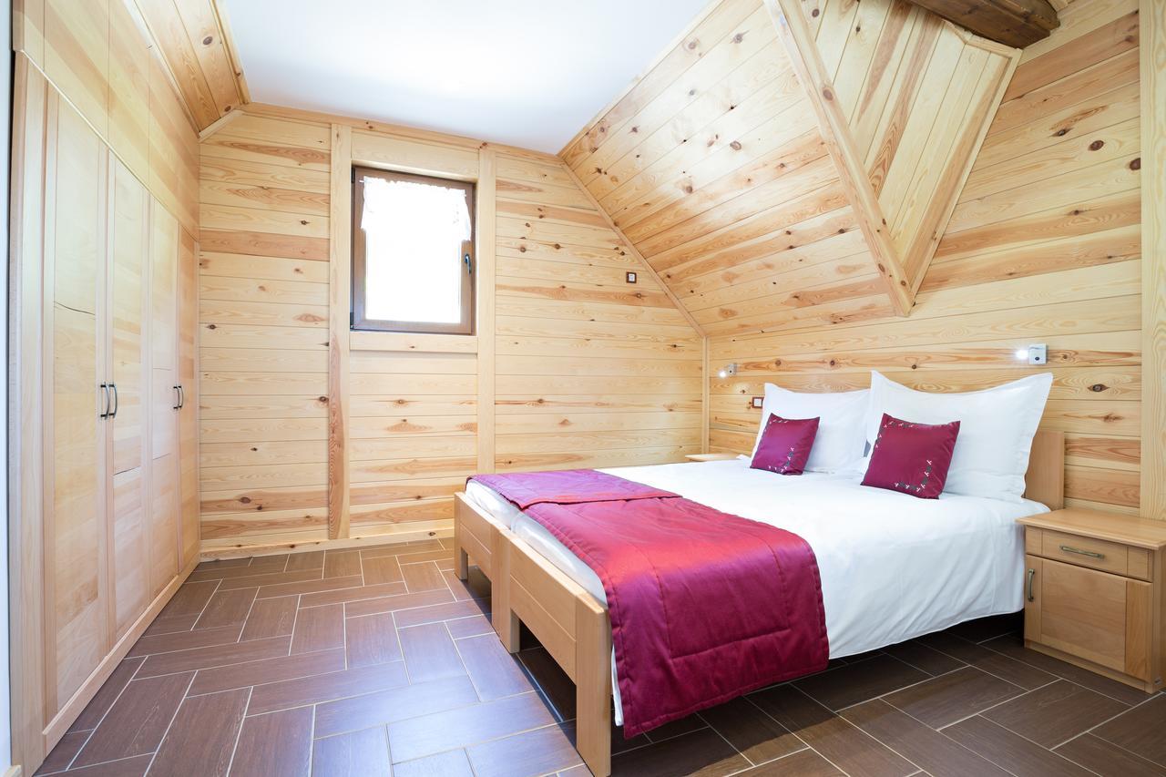 Etno Naselje Vrdnicka Kula Bed & Breakfast Vrdnik Dış mekan fotoğraf