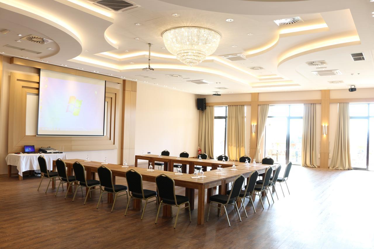 Etno Naselje Vrdnicka Kula Bed & Breakfast Vrdnik Dış mekan fotoğraf