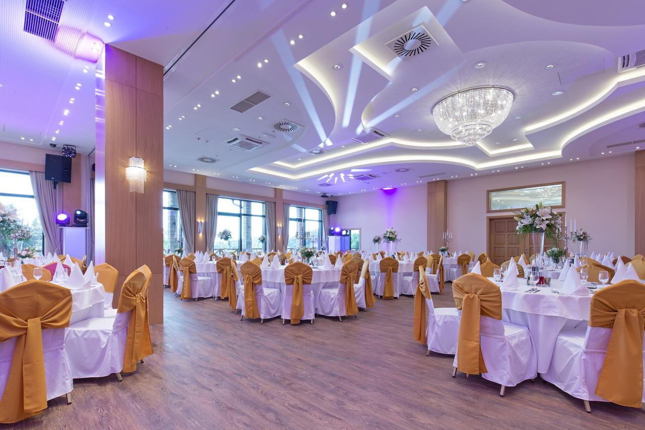 Etno Naselje Vrdnicka Kula Bed & Breakfast Vrdnik Dış mekan fotoğraf